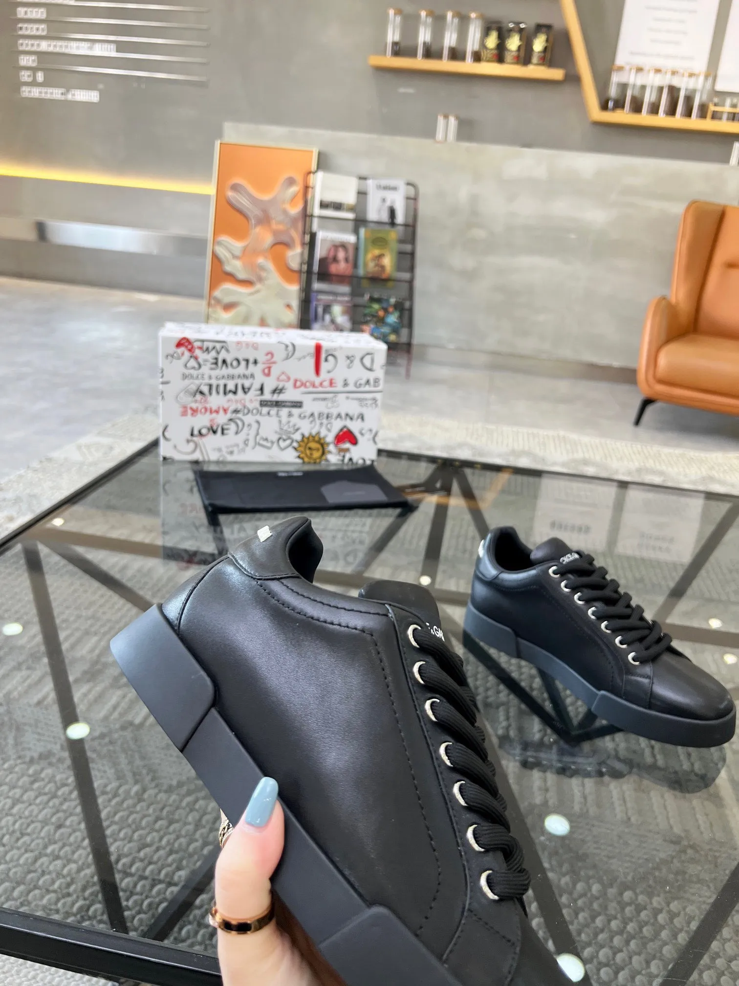 Men's shoes 360 yuan🏮🏮2023 new Dolce & Gabbana/top original single DG heavy industry series, imported original waterproof canvas, contrasting color design is super beautiful, exquisite and luxurious, super A level! Compared with the genuine product at the counter, the version is no worse at all! size：38-46